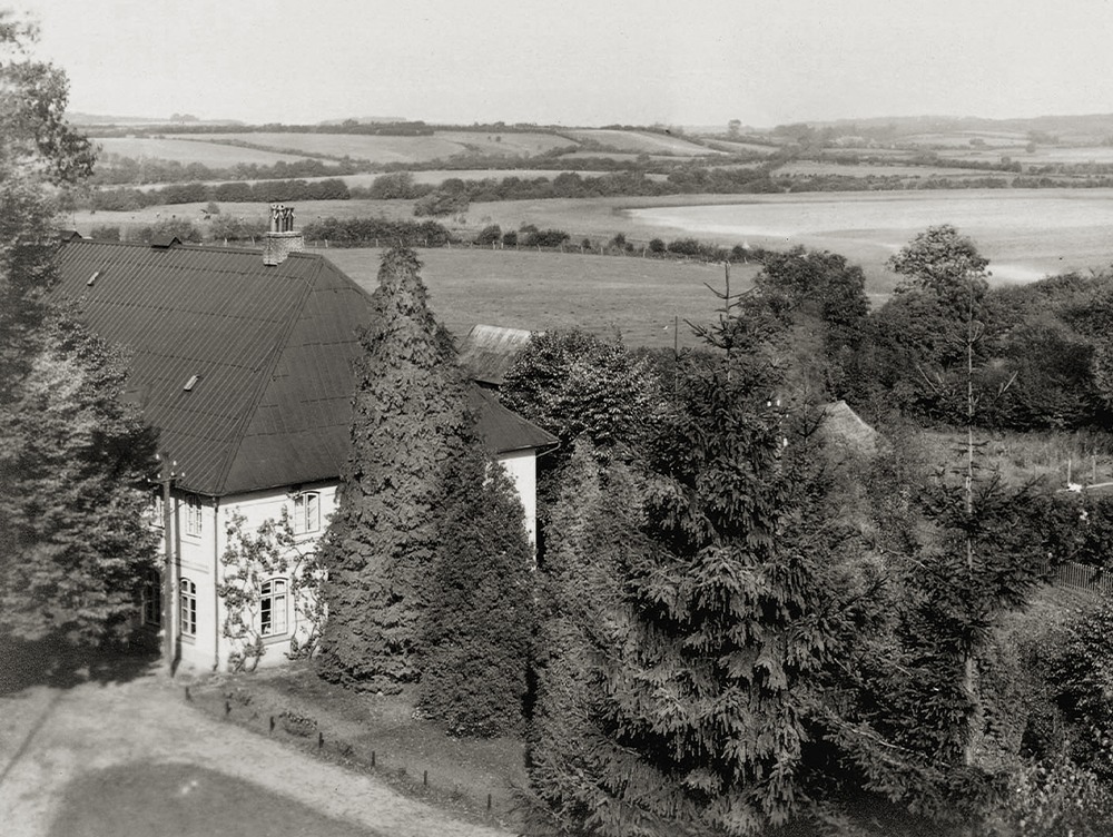 Eine Postkarte aus den 30er Jahren zeigt die Manhagener Wassermühle